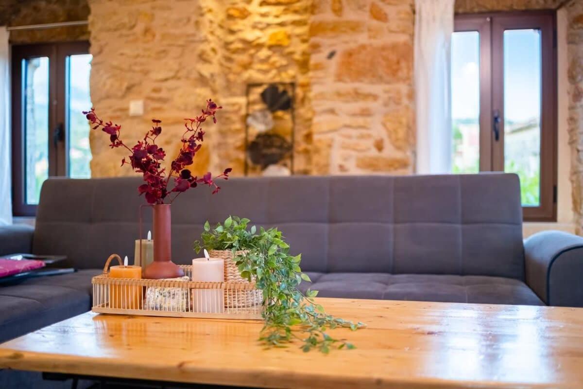 Mantineia Stone Villa-An Ethereal Getaway Megali Mantineia Екстериор снимка